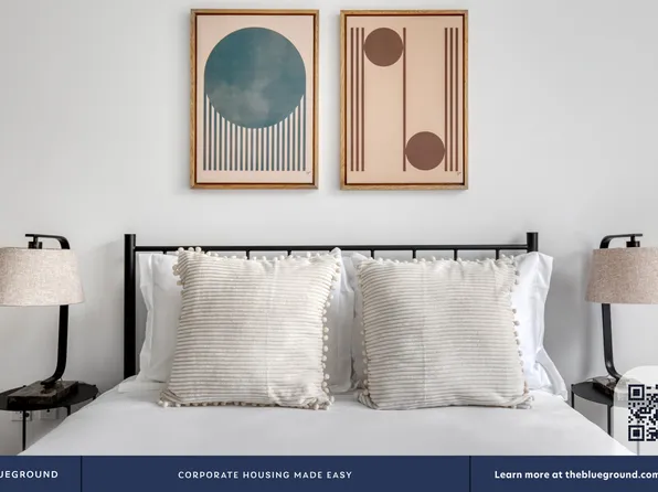 180 Riverside Boulevard image 15 of 31