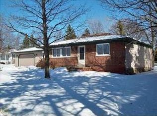1207 N Michigan Ave, Howell, MI 48843
