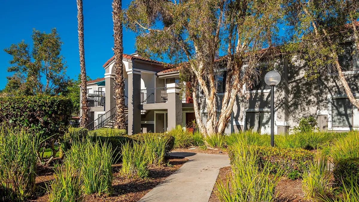 Exterior and Grounds - Montierra