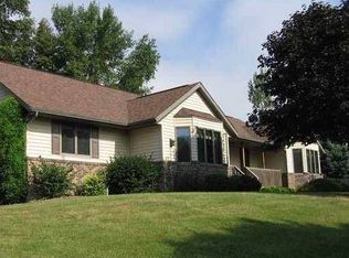 3303 55th St, Center Point, IA 52213