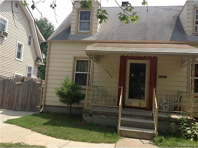 1st image of 1565 Ethel Ave