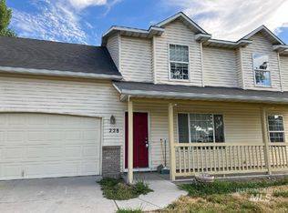 228 N Turtle Dove Way, Nampa, ID 83651