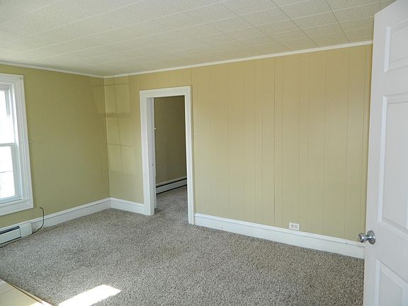 Master bedroom with Large walk in closet