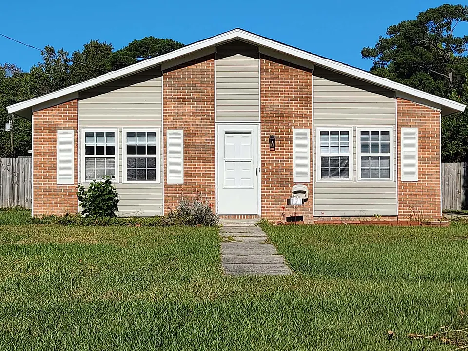 121 Kingston Rd