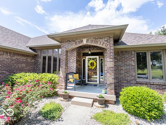 3rd image of 6042 Quail Creek Blvd