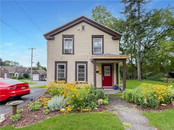 501 1st St, Liverpool, NY 13088