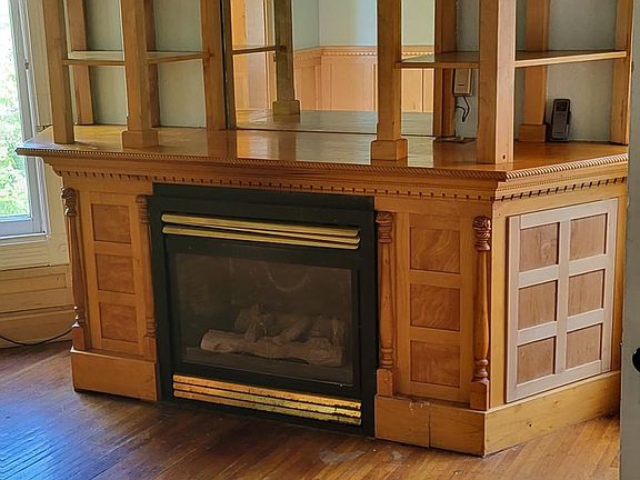 3rd image of 1920 W Riverside Ave #2
