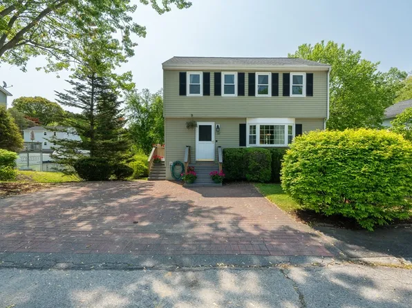 62 Orange St, Haverhill, MA 01832