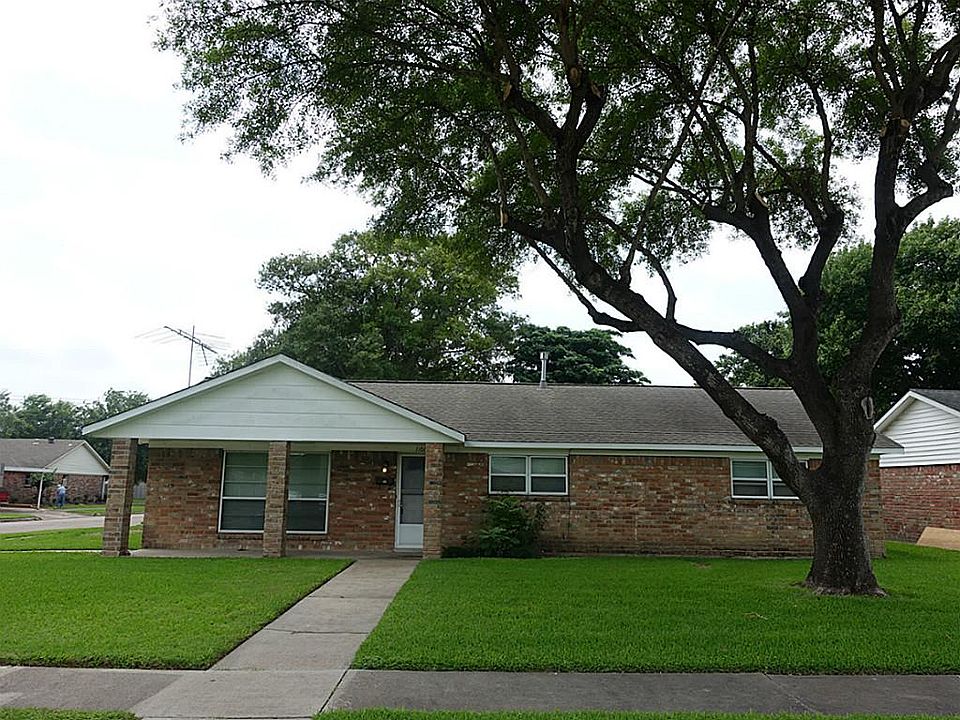 1st image of 1101 Velma St