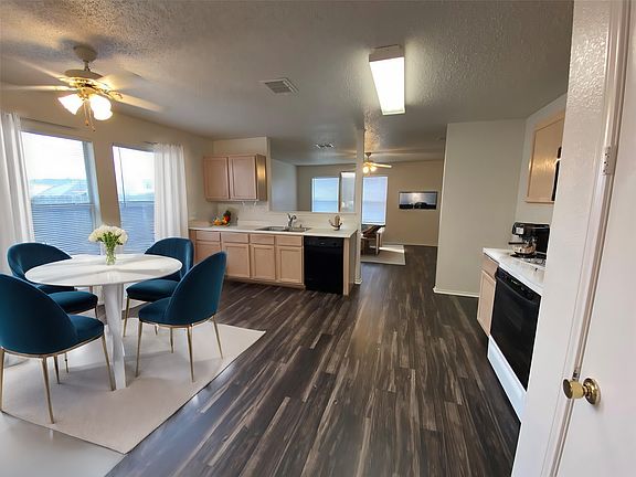 5th image of 8732 Hunters Creek Dr