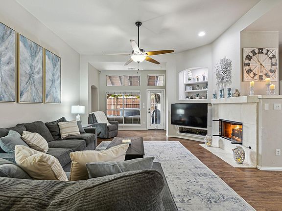 3rd image of 3809 Northpark Dr