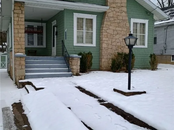 2558 Oakwood Ave, Zanesville, OH 43701