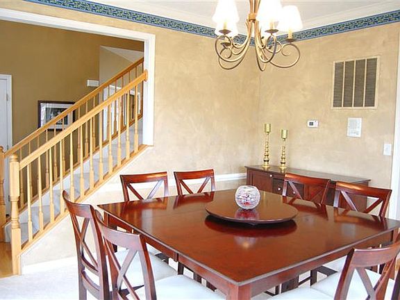 4th image of 1373 Kelly Marie Ct