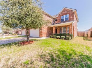 2816 Red Wolf Dr, Fort Worth, TX 76244