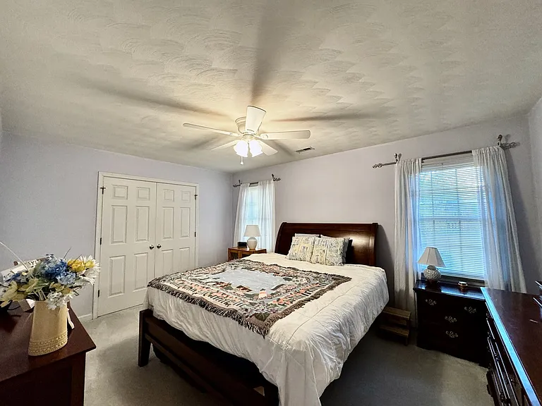 930 Forest Lakes Dr — Photo 43