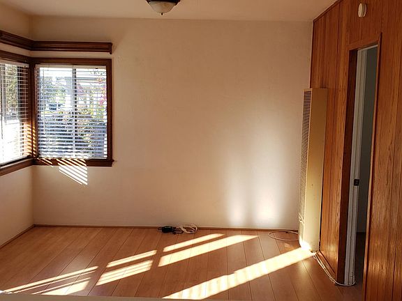4th image of 2220 Andreo Ave