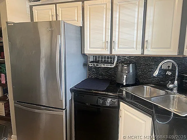 2 bed, 2.0 bath, 894 sqft, $1,800 — Photo 4