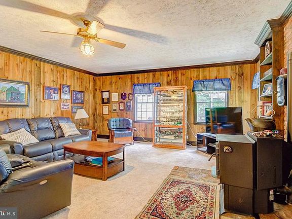 4th image of 10065 Harmony Hill Ln