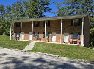 157 Brookside Camp Rd #3, Hendersonville, NC 28792