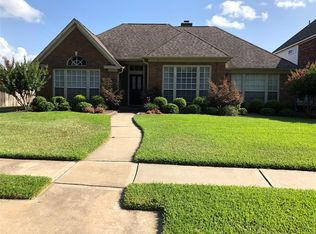 13107 Walnut Lake Rd, Houston, TX 77065