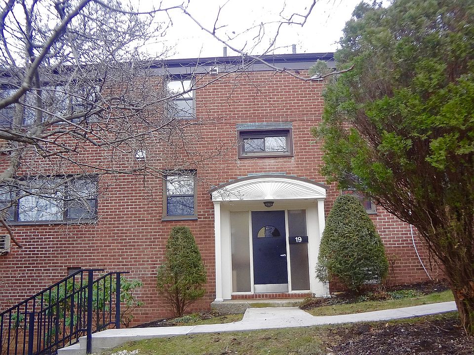 1st image of 19 Manor House Dr APT K22
