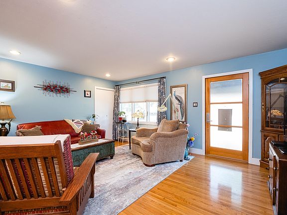 5th image of 416 Del Rio Dr
