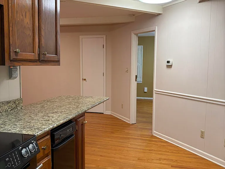 870 Green Acres Dr — Photo 24