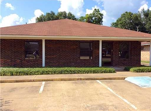 1st image of 3844 Independence Dr