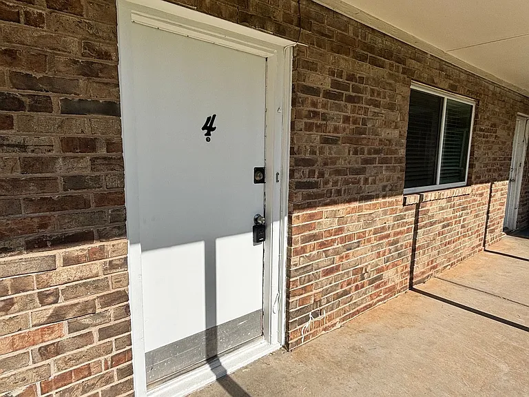 301 N University Dr #4 — Photo 14