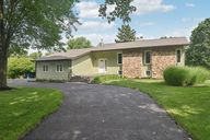 38W608 Sunvale Dr-S1707-001.jpg