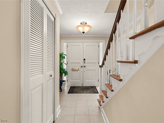 3rd image of 31109 Manchester Ln