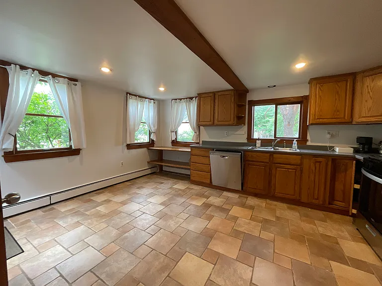 125 Spring St #1 — Photo 5