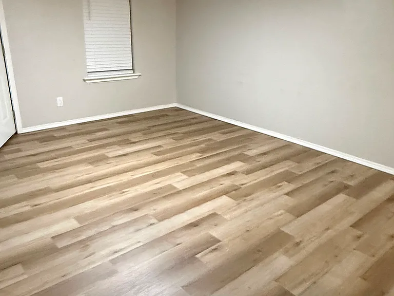 105 SW 43rd St #2 — Photo 10