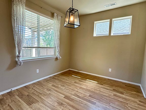 4th image of 61158 Teton Ln
