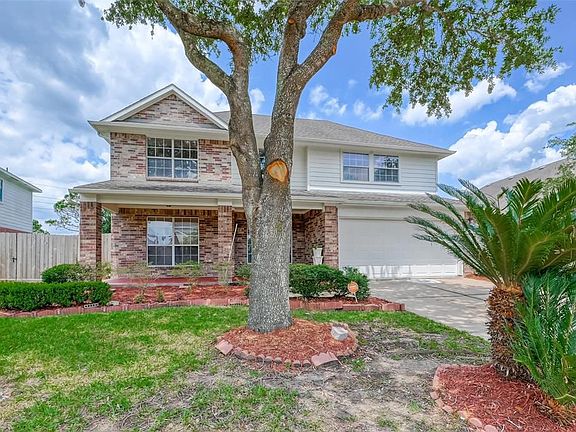 3rd image of 2310 Diamond Springs Dr