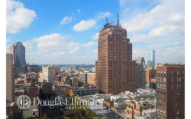 Rented by Douglas Elliman | media 16