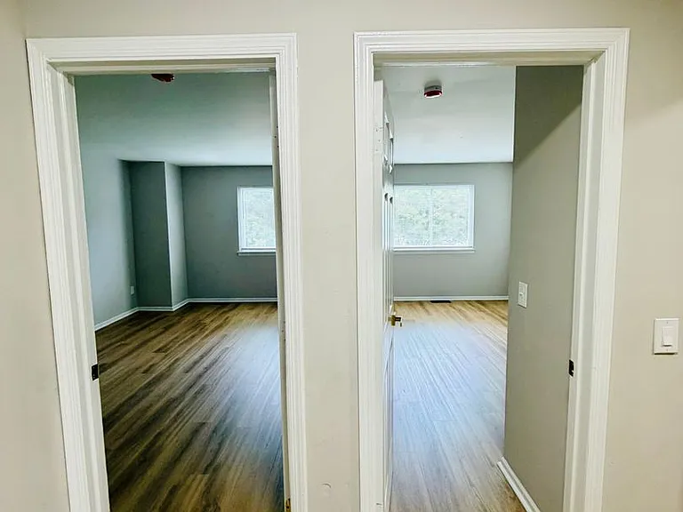 11 Saffron Dr — Photo 32