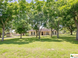 614 Aloe Rd N, Victoria, TX 77905