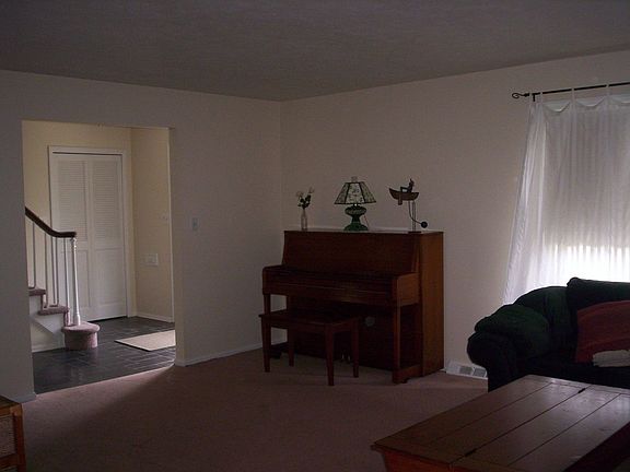 2nd image of 22215 Sycamore Dr