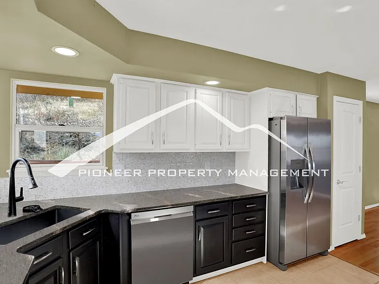 7530 Delmonico Dr — Photo 6
