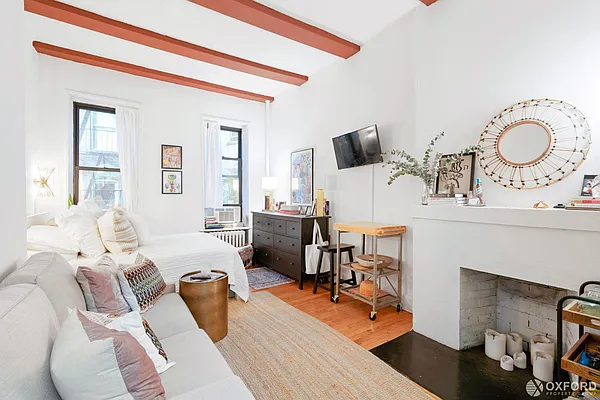 Rented by Oxford Property Group | media 10