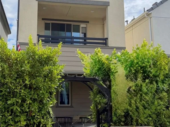 321 Harvest Dr, Ladera Ranch, CA 92694