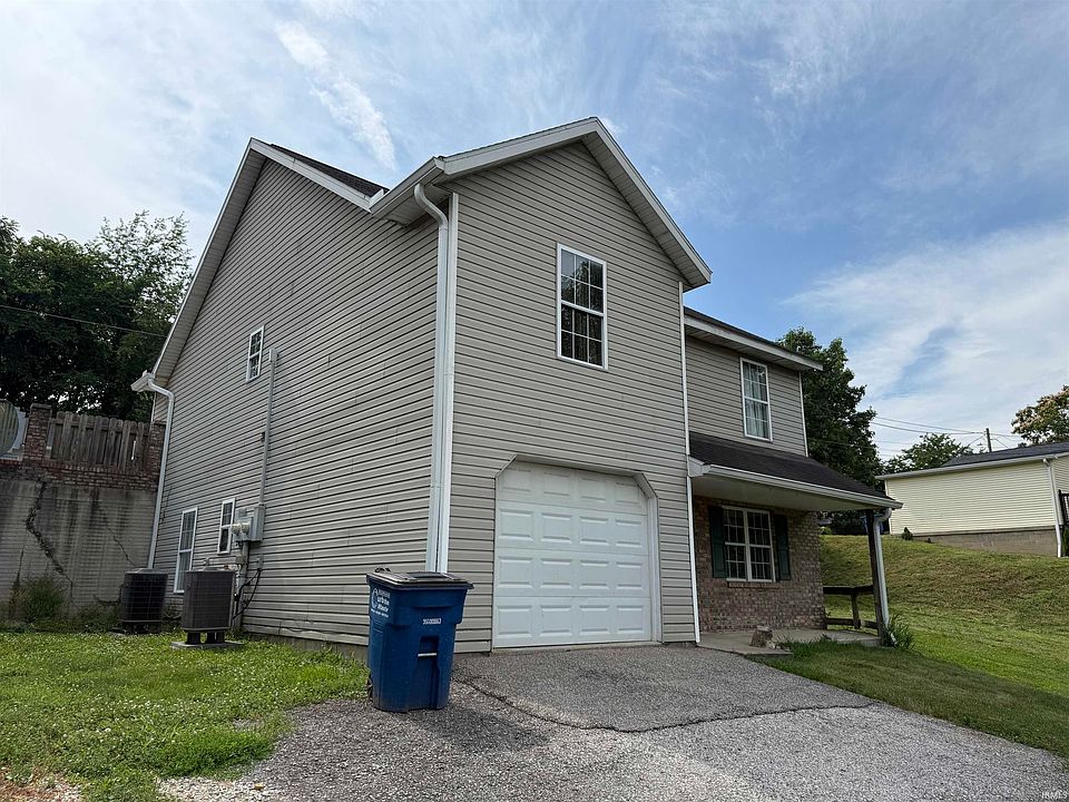 2nd image of 1628 C St