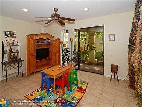 5th image of 1631 Passion Vine Cir #15-2