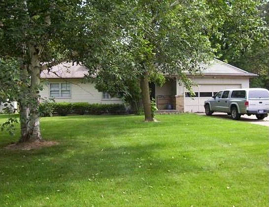 1st image of 1613 Forest Hills Dr