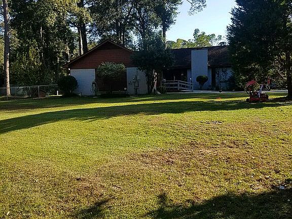 3rd image of 6806 Oakmont Dr