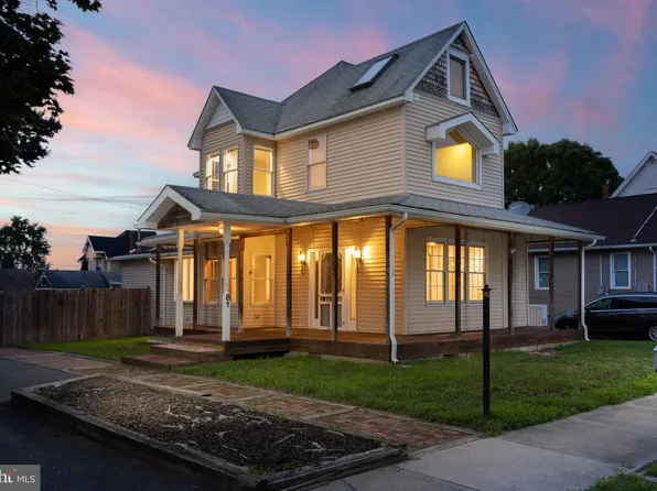 81 Hulme St, Mount Holly, NJ 08060