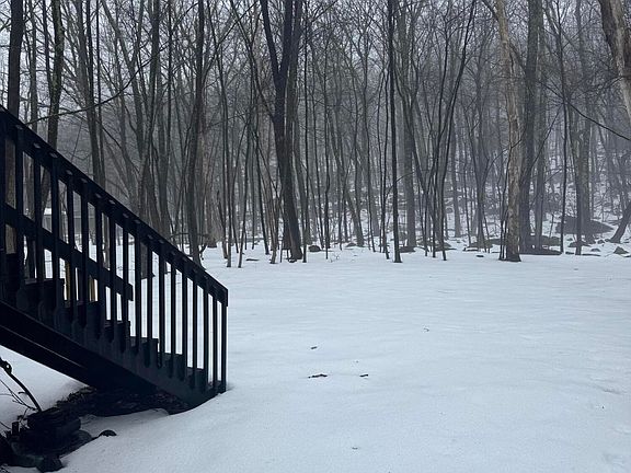 5th image of 106 Lakewood Dr