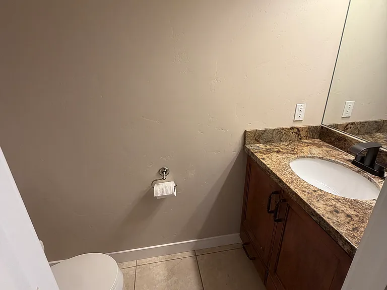 3886 E South Pass Cv — Photo 5