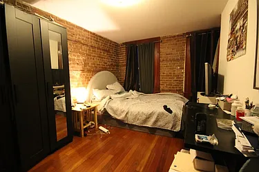 Rented by Dynamik Realty